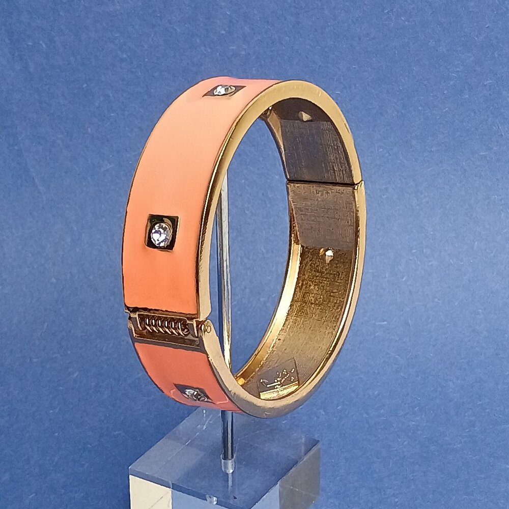 Retro Fluorescent Peach Rhinestone Enamel Cuff Hinge Bangle Bracelet Clamper